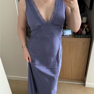 Elegant Lace Trim Nightgown - Blue